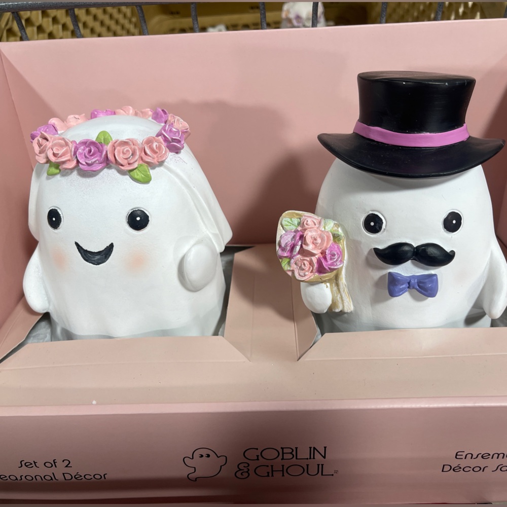 Pink Halloween Ghost Girl Bride & Groom Ghost Set of 2  Resin Figures NWT